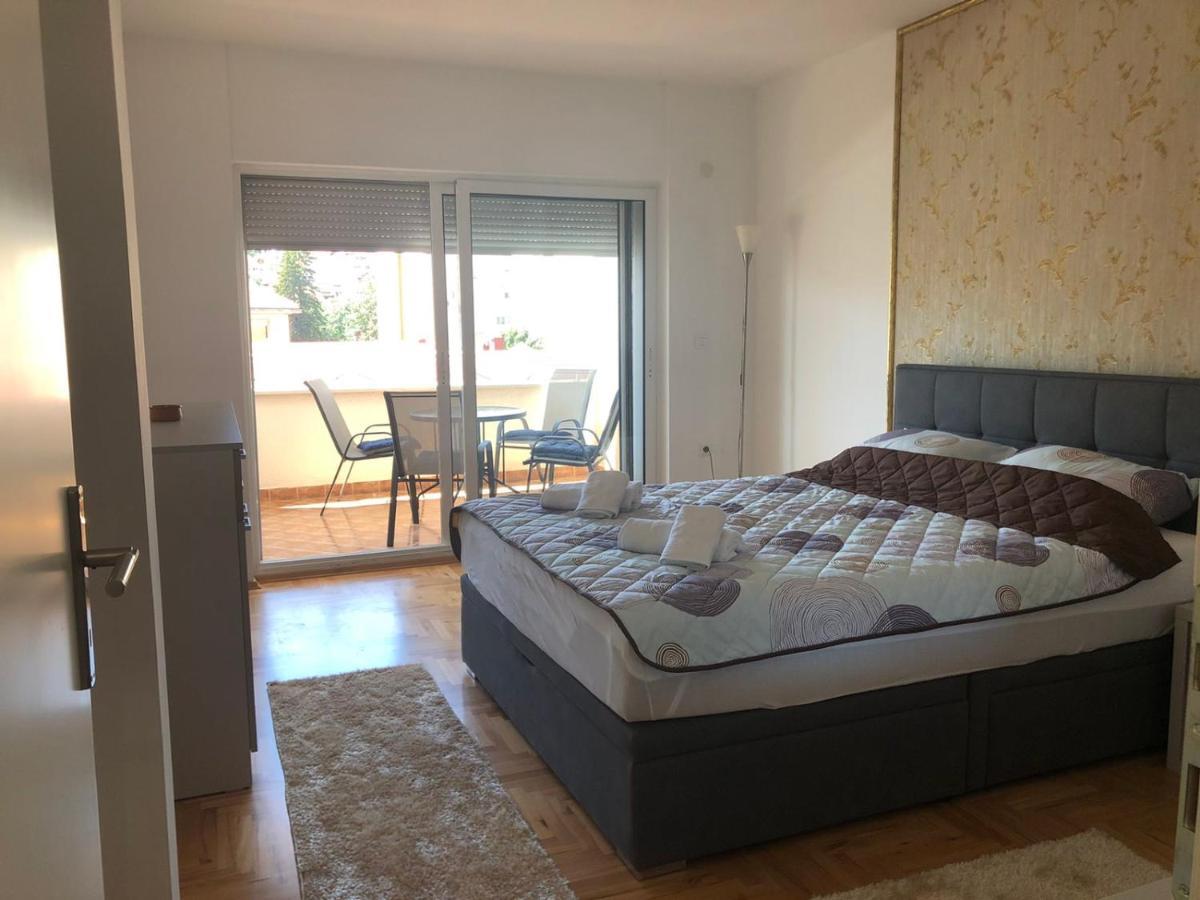 Apartment Galaxy Centar โอครีด ภายนอก รูปภาพ