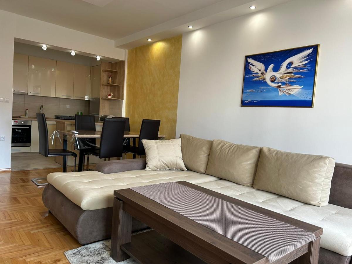 Apartment Galaxy Centar โอครีด ภายนอก รูปภาพ